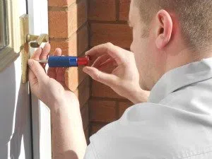 Phoenix Locksmith Solution Phoenix, AZ 602-687-4463 - 3a-Broken-Key-Extraction